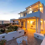 Meliti Paros *