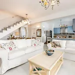 Meliti Paros Feriehus *